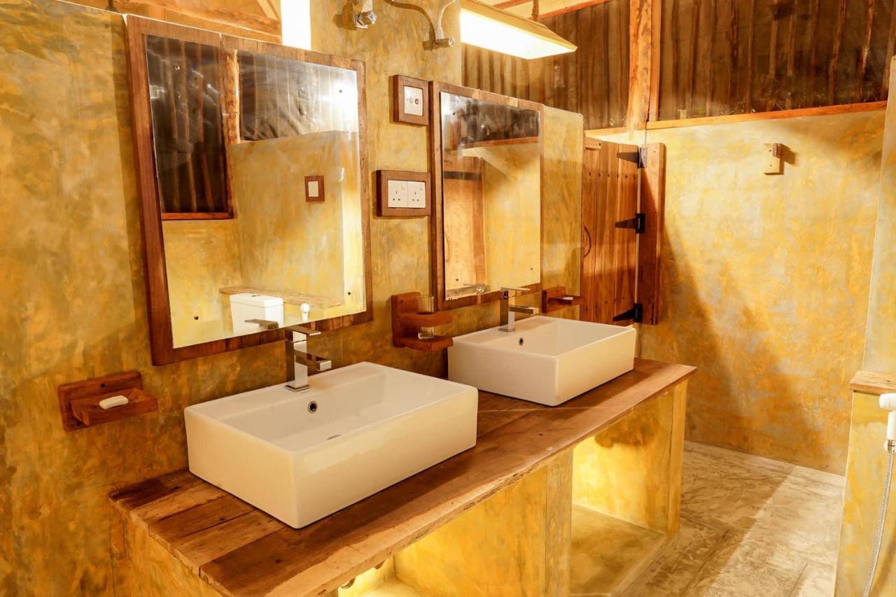 Raalmadu Wilpattu Hotel Achchamulai Buitenkant foto