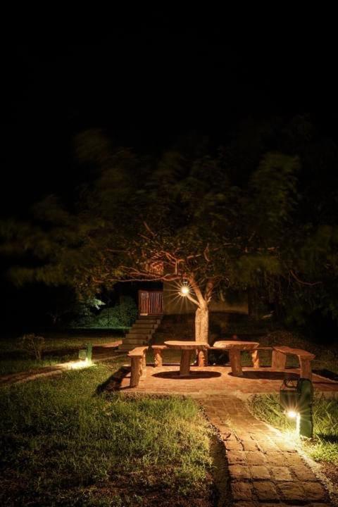 Raalmadu Wilpattu Hotel Achchamulai Buitenkant foto